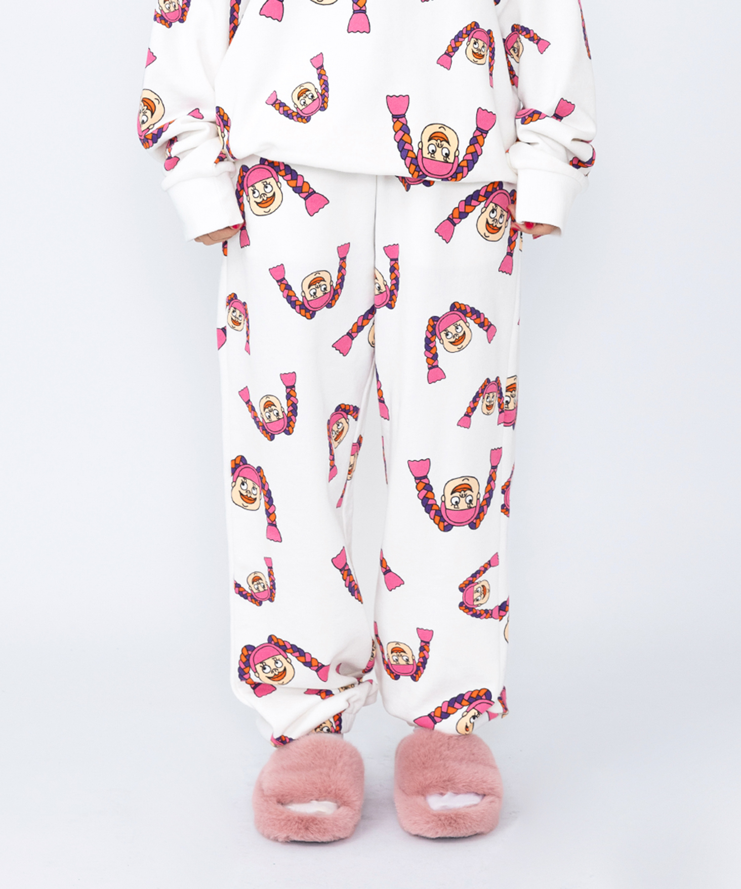 新サイズ】NAOMIチャン総柄スウェットパンツ[商品：PN19SS-002-9-15