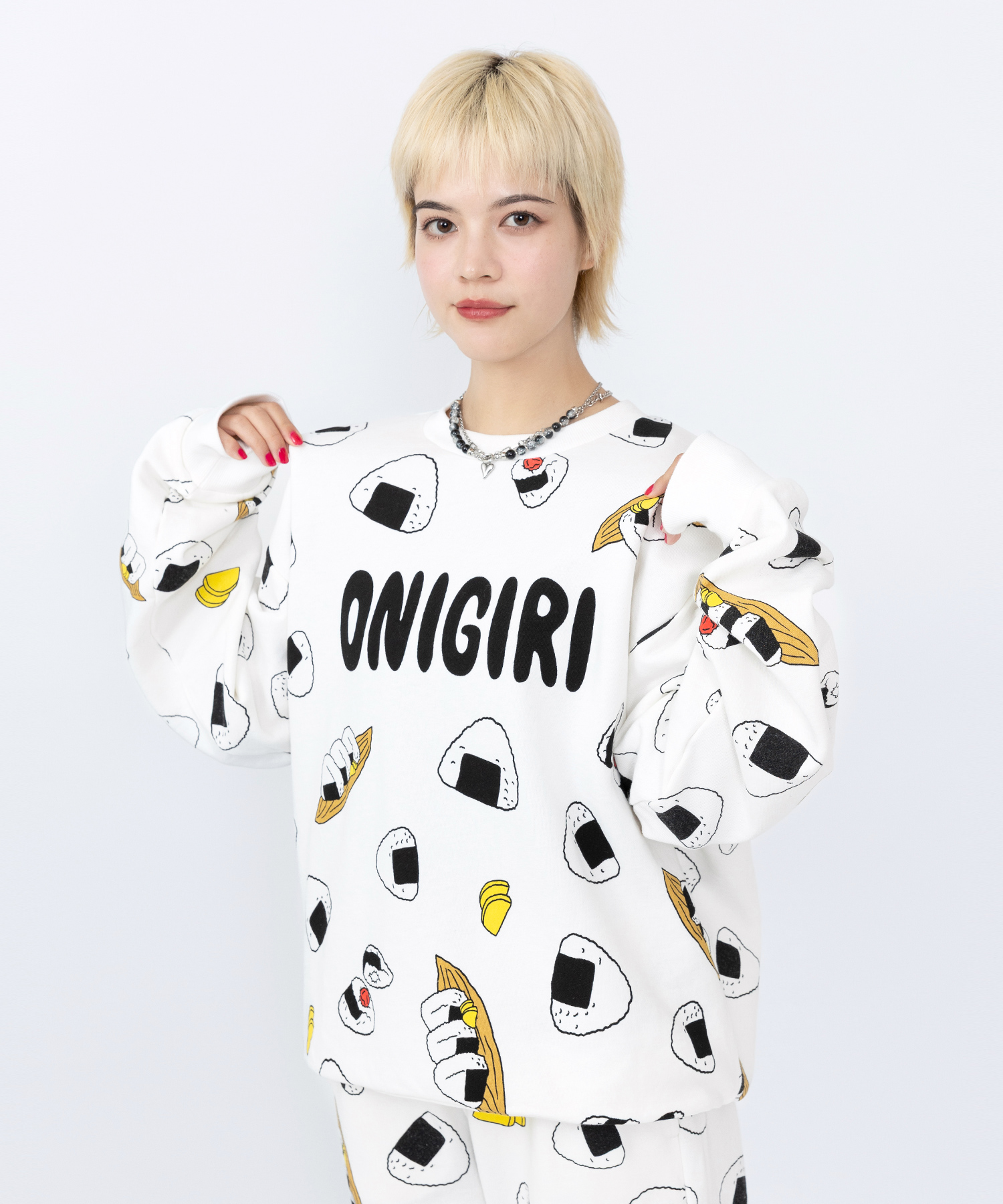 新サイズ】フード総柄スウェット[商品：PN24SS-020-1-15] - PUNYUS