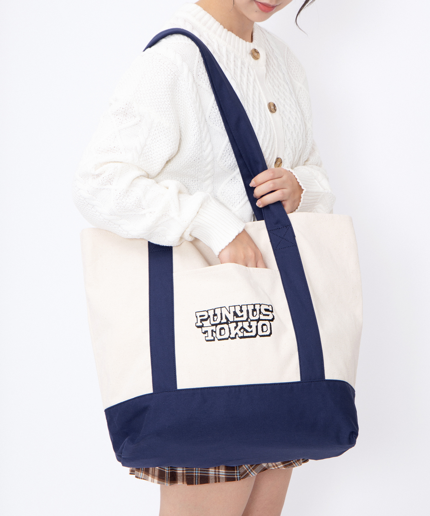 ロゴ刺繍キャンバストートバッグ[商品：PN25T-009] - PUNYUS Online