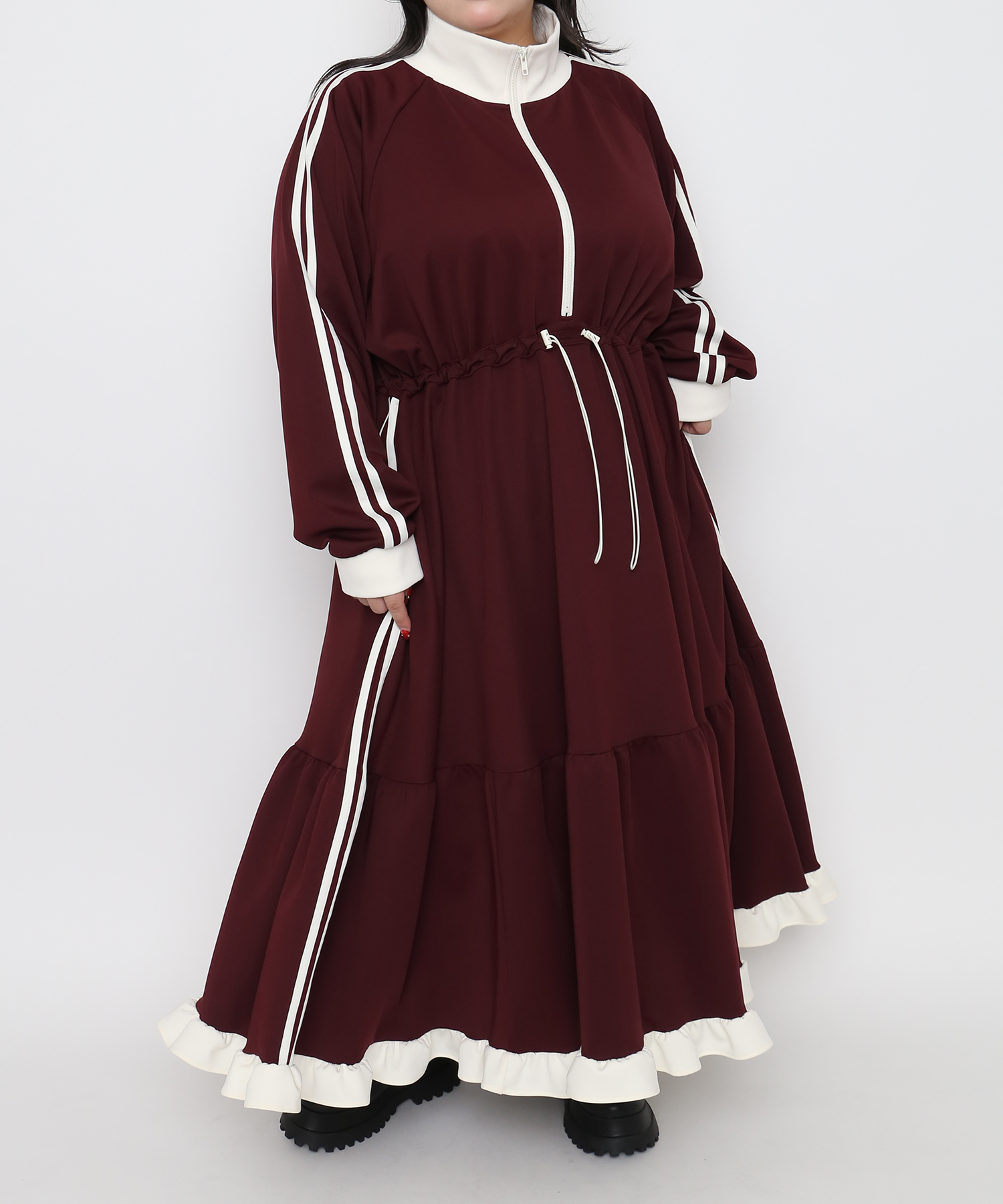 フリルジャージワンピース[商品：PN26AW-017] - PUNYUS Online Store