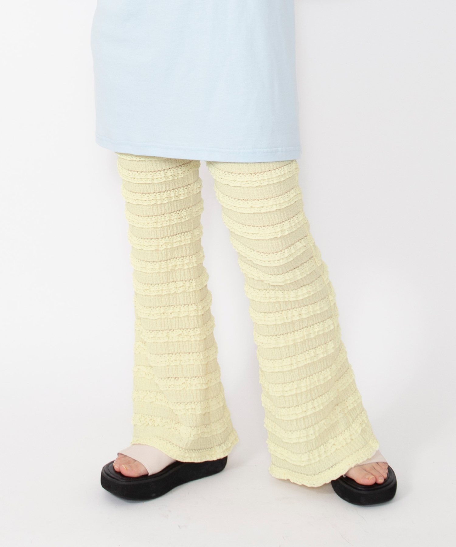 レースフリルフレアパンツ[商品：PN26SS-022] - PUNYUS Online Store