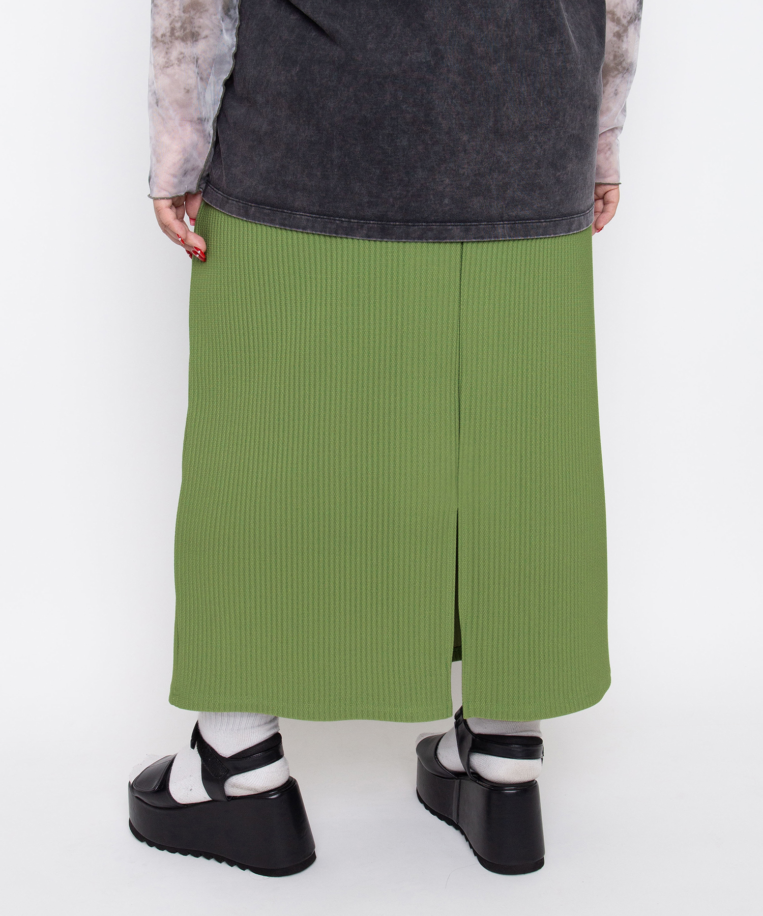 バックスリットロングスカート[商品：PN26SS-061] - PUNYUS Online