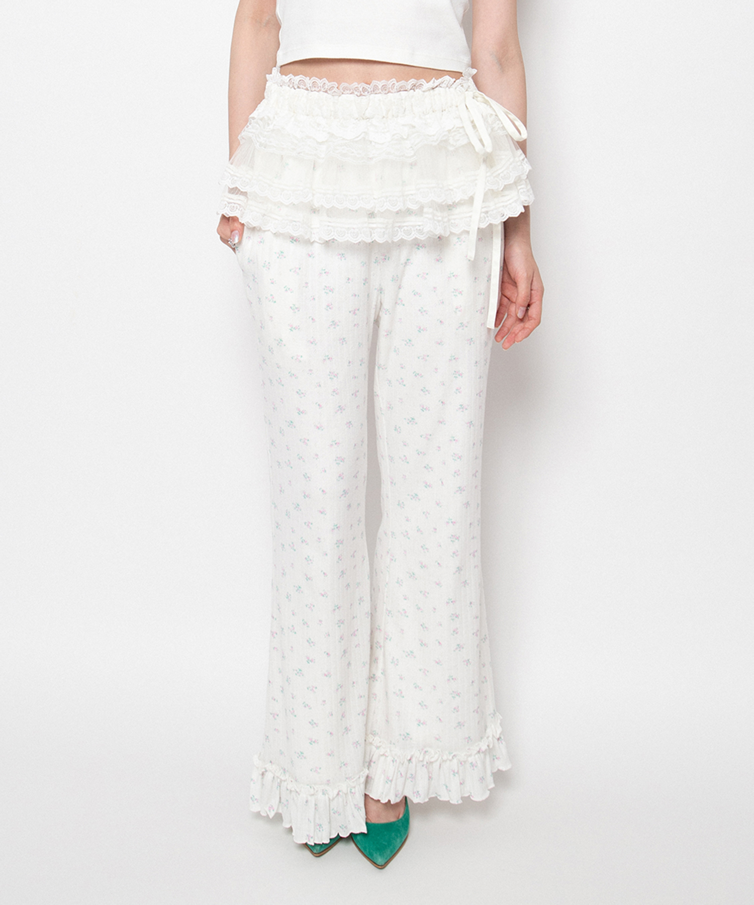 花柄リブフレアフリルパンツ[商品：PN26SS-065] - PUNYUS Online Store